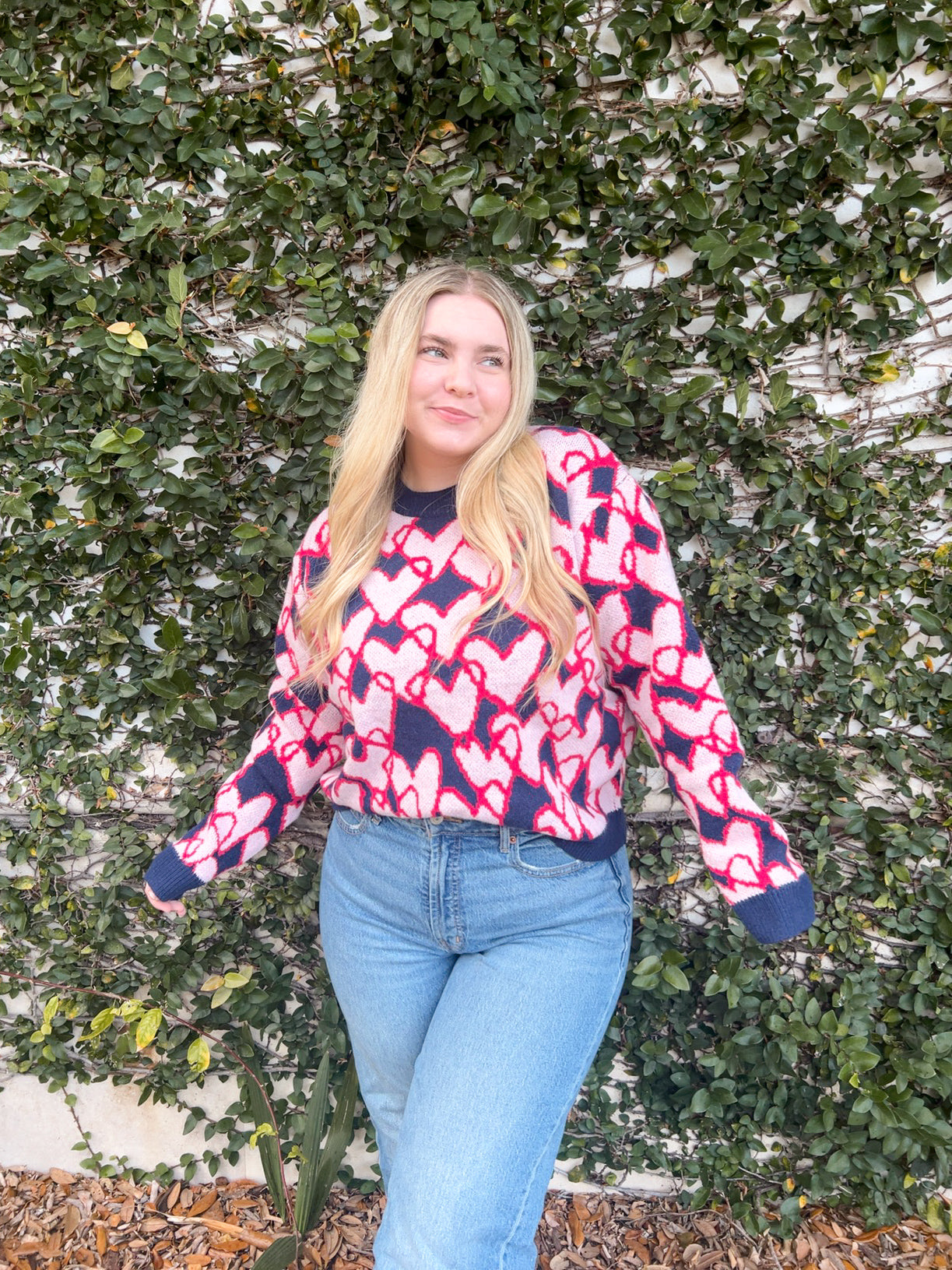 ENDLESS LOVE SWEATER