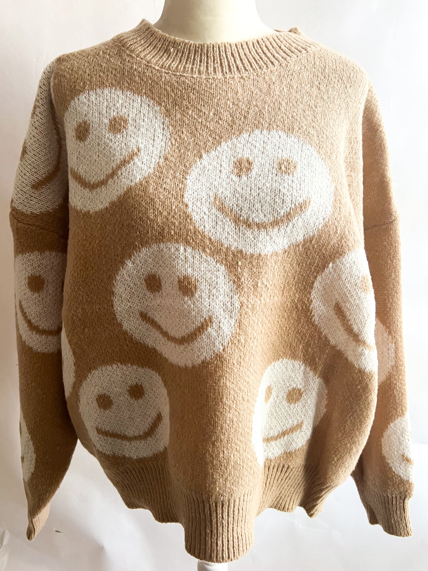 SMILEY SWEATER