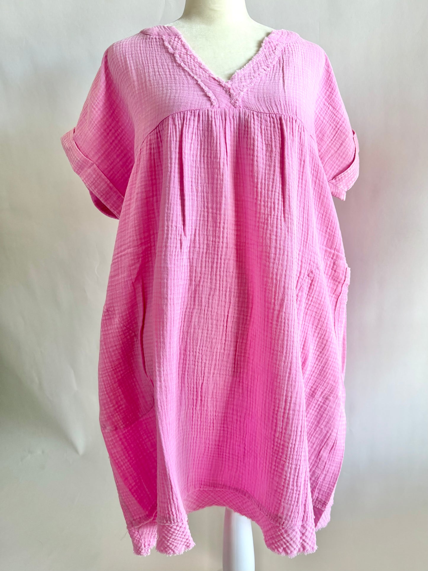 PEYTON DRESS (HOT PINK)