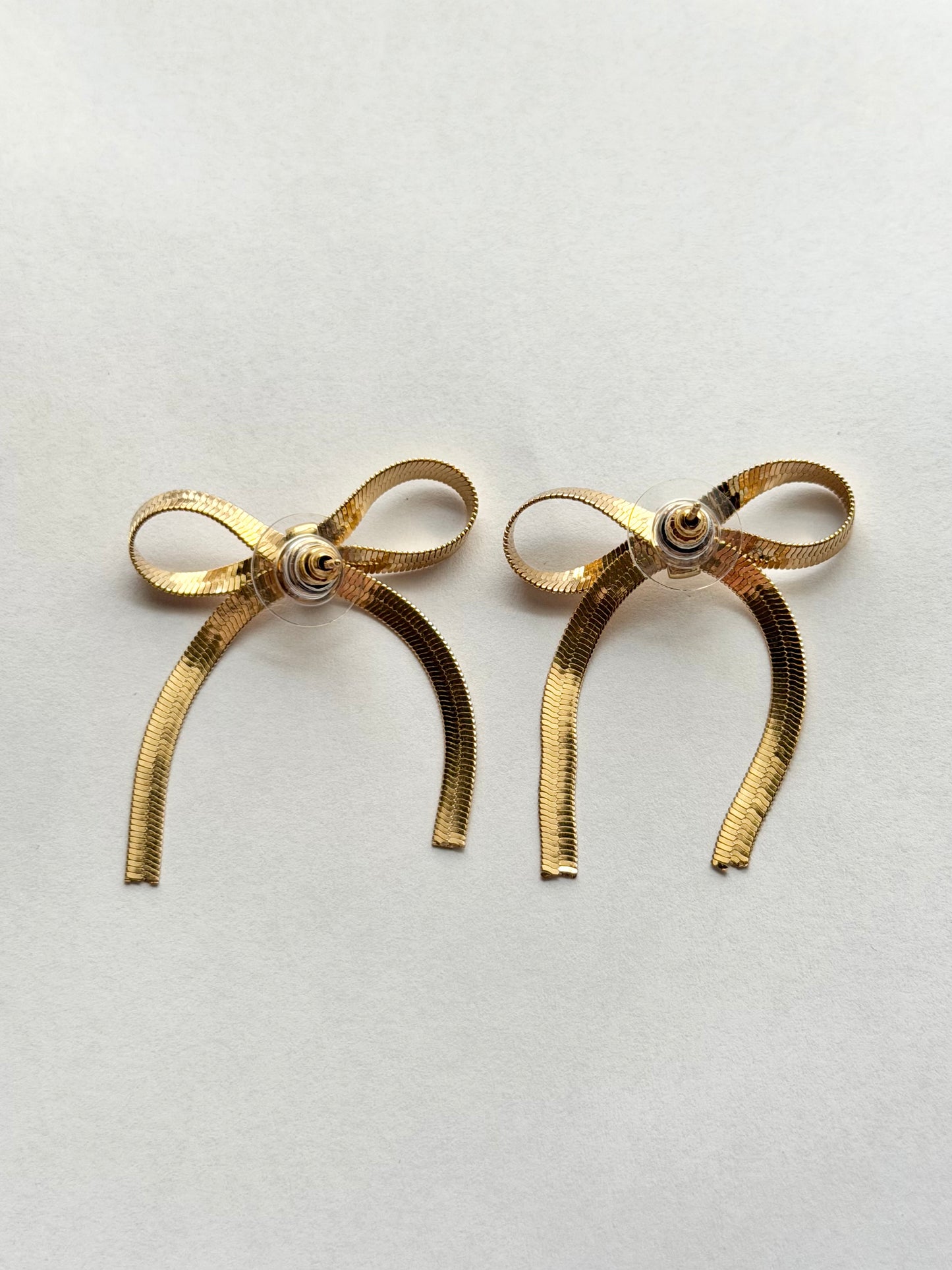 BOW EARRINGS