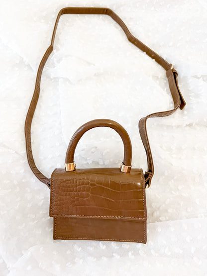 TRENDSETTER MINI PURSE (BROWN)